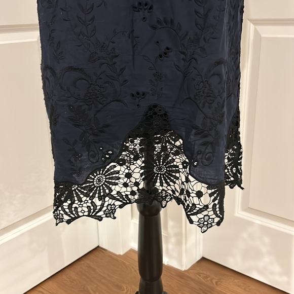 T Tahari Amanda Embroidered Dress NWOT - Picture 6 of 12